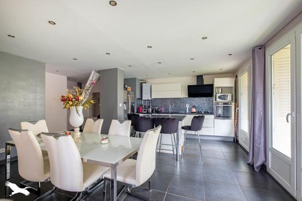 Appartement à vendre |  Bron |  3 pièces | 70 m²