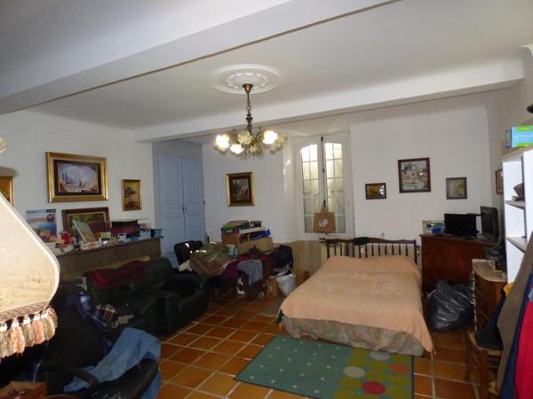 Maison de maître de 300 m² sur terrain 13540 m², 4 chambres, gîte