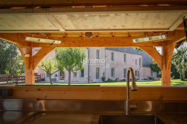 Superbe propriété et terrain attenant -box à chevaux