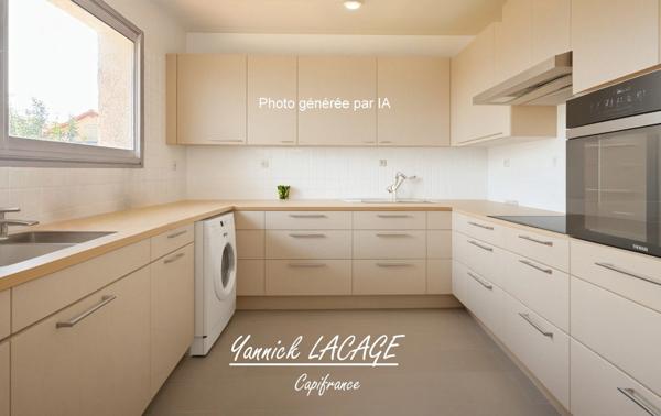 Maison familiale avec possibilité d'extension Deux logements , une seule acquisition : idéal famille ou investissement – Calme & Vue dégagée – Marseille 13e les mourets