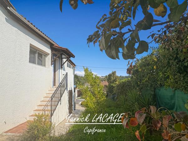 Maison familiale avec possibilité d'extension Deux logements , une seule acquisition : idéal famille ou investissement – Calme & Vue dégagée – Marseille 13e les mourets