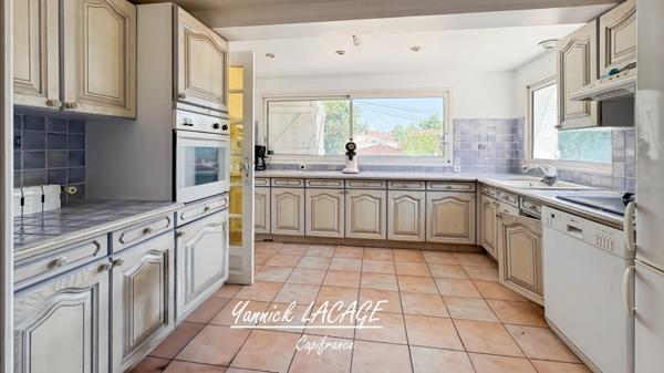 Maison familiale avec possibilité d'extension Deux logements , une seule acquisition : idéal famille ou investissement – Calme & Vue dégagée – Marseille 13e les mourets