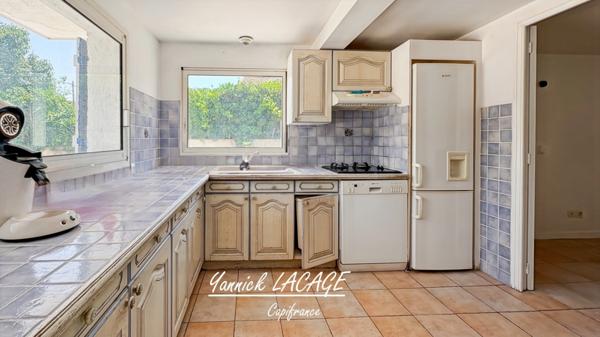 Maison familiale avec possibilité d'extension Deux logements , une seule acquisition : idéal famille ou investissement – Calme & Vue dégagée – Marseille 13e les mourets