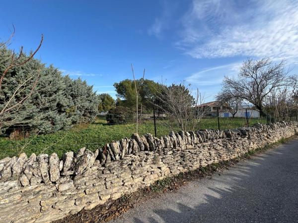 Terrain constructible 622 m² - Calme et ensoleillé