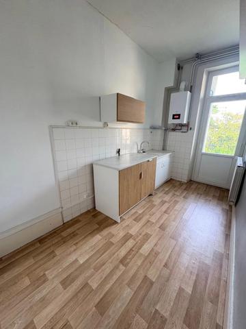 Location                                                      Appartement
                        
                     2 pièces                      50 m2                     à Valence