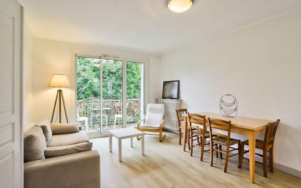 Maison à vendre    6 pièces •  Tassin-la-Demi-Lune