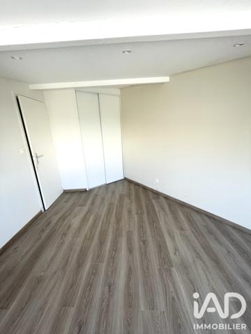 Location appartement 3 pièces 77,3 m² Saint-Maur-des-Fossés