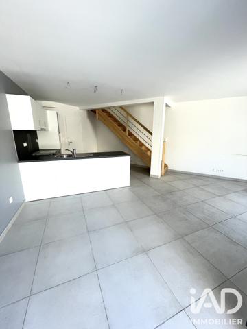 Location appartement 3 pièces 77,3 m² Saint-Maur-des-Fossés