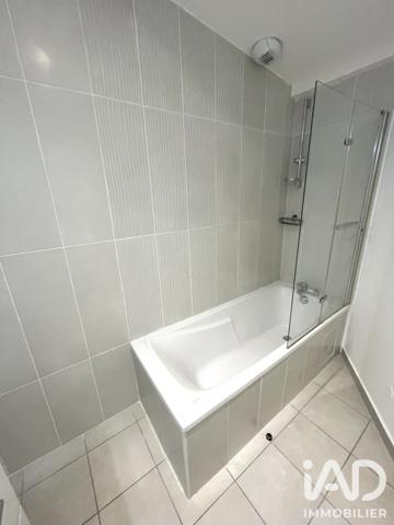 Location appartement 3 pièces 77,3 m² Saint-Maur-des-Fossés