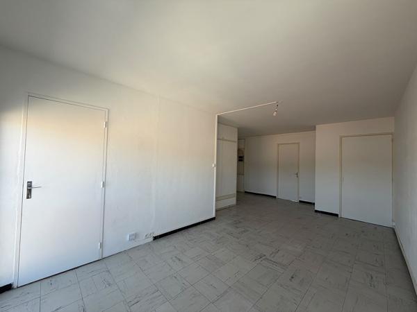 Appartement Salon De Provence 2 pièce(s) 45.18 m2
