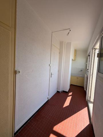 Appartement Salon De Provence 2 pièce(s) 45.18 m2