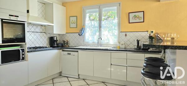 Maison à vendre 13 pièces 222 m² Bouffémont