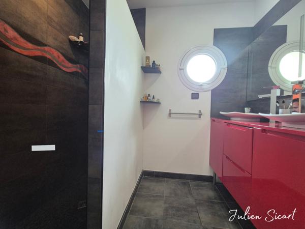 Maison contemporaine ossature bois 135 m² – DPE A – Piscine – Terrain 573 m²
