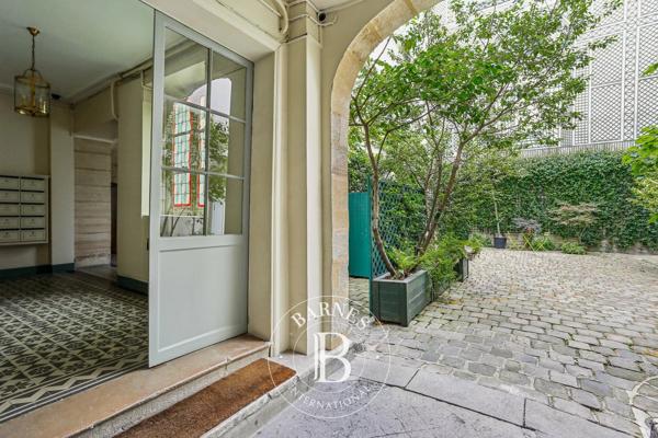 Paris 7ème, Appartement  28 m² à vendre