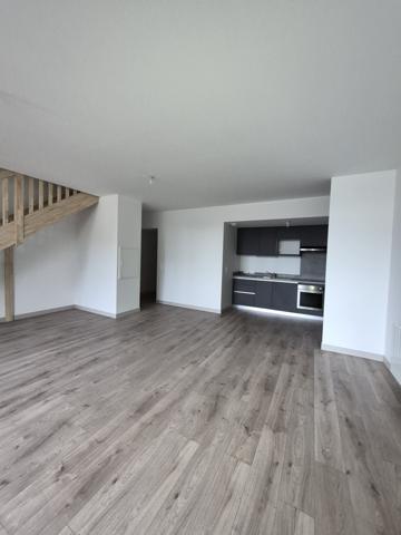 A LOUER DUPLEX DE PRESTIGE - T4 de 112 M²