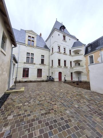 A LOUER DUPLEX DE PRESTIGE - T4 de 112 M²