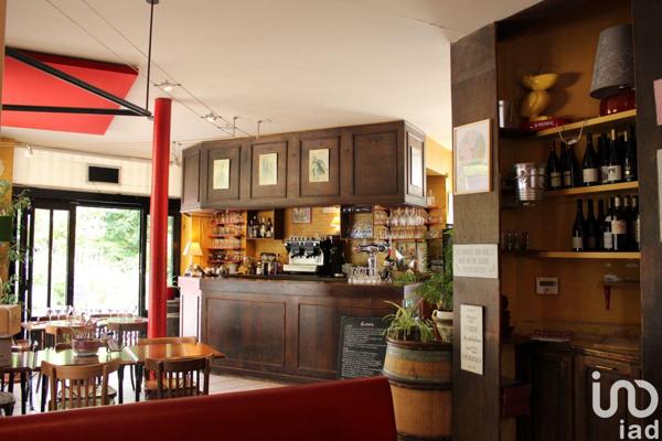 Restaurant for sale 112 m² Suresnes