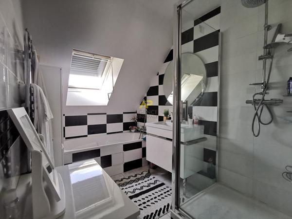 Maison avec PISCINE 625 000 € ** - Référence 1307