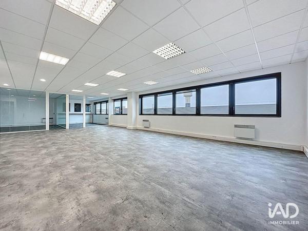 Bureaux à vendre 500 m² Croix