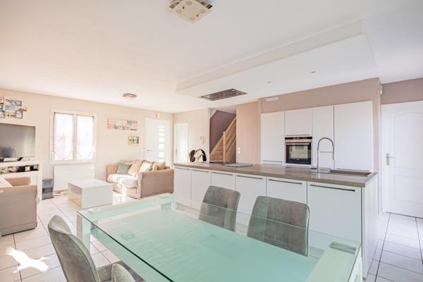 Maison à vendre |  Salles-sur-Mer |  6 pièces | 137 m²