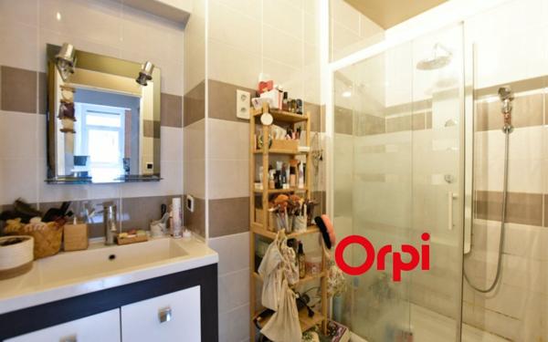 Appartement à vendre    4 pièces • 68,48 m2 Oullins