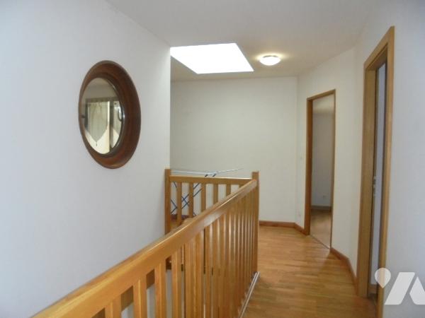 Grande maison de village clé en main avec piscine et terrain