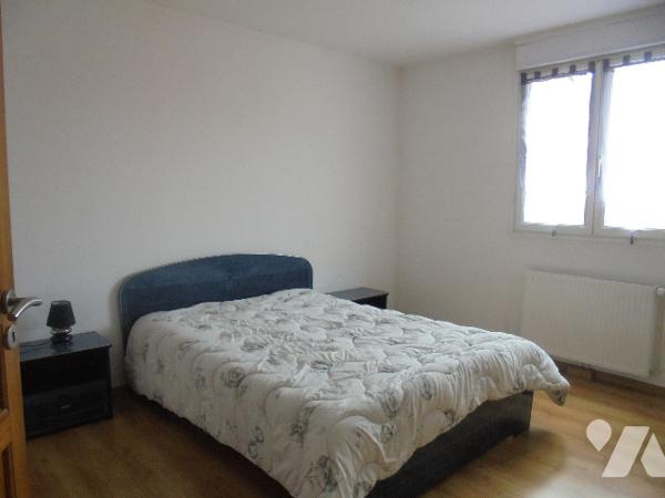 Grande maison de village clé en main avec piscine et terrain