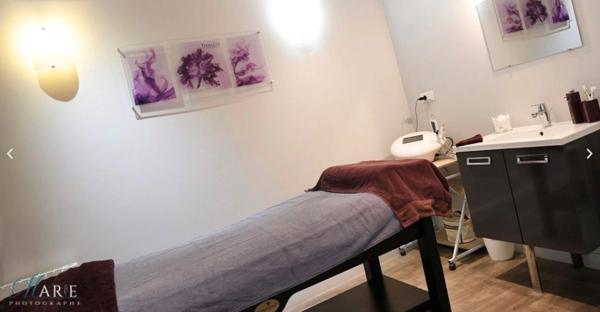 À Vendre : Fond de commerce - Institut de Beauté à Châteaubriant emplacement numéro 1