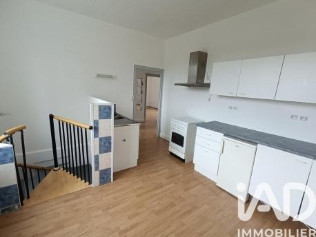 Location appartement 3 pièces 60 m² Melrand