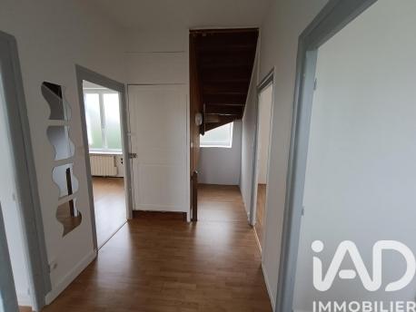 Location appartement 3 pièces 60 m² Melrand