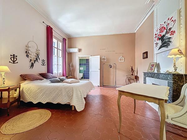 A SAISIR :Maison De Maître de 12 pièces à MARSILLARGUES (34) : IDEAL INVESTISSEURS ET CHAMBRES D'HÖTES/HOTELLERIE