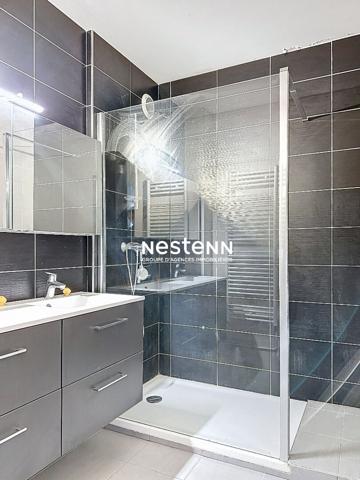 SATHONAY CAMP APPARTEMENT 3 PIÈCES AVEC BALCON, PLACE DE PARKING ET CAVE