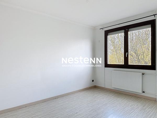 SATHONAY CAMP APPARTEMENT 3 PIÈCES AVEC BALCON, PLACE DE PARKING ET CAVE