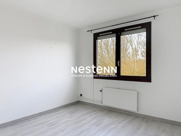 SATHONAY CAMP APPARTEMENT 3 PIÈCES AVEC BALCON, PLACE DE PARKING ET CAVE