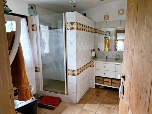 Courthézon (84350) Charmante maison de village de 132 m2 avec jardin