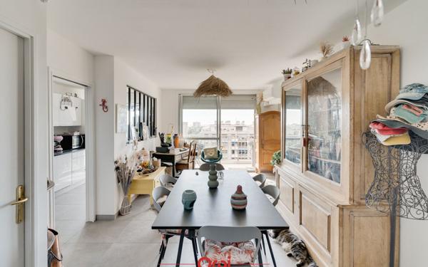 Appartement à vendre    4 pièces • 87,88 m2 Marseille 9
