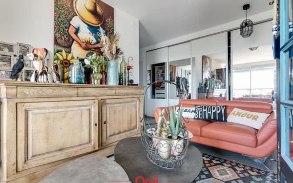 Appartement à vendre    4 pièces • 87,88 m2 Marseille 9