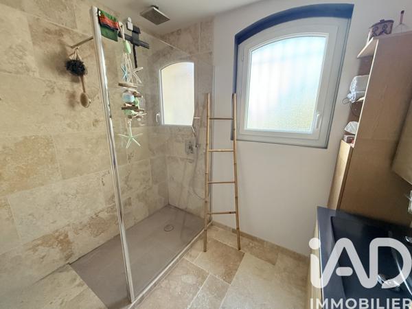 Maison à vendre 5 pièces 130 m² Sanary-sur-Mer