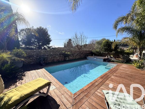 Maison à vendre 5 pièces 130 m² Sanary-sur-Mer