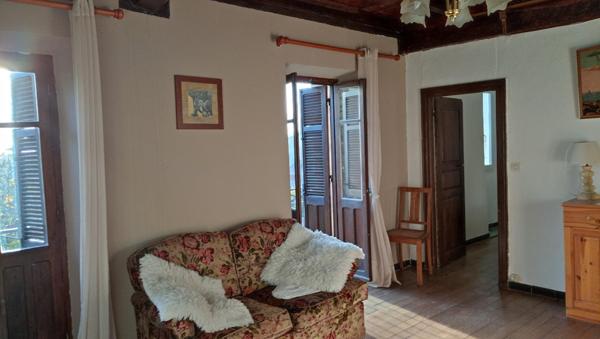 Charme rustique et potentiel caché : une maison à faire revivre