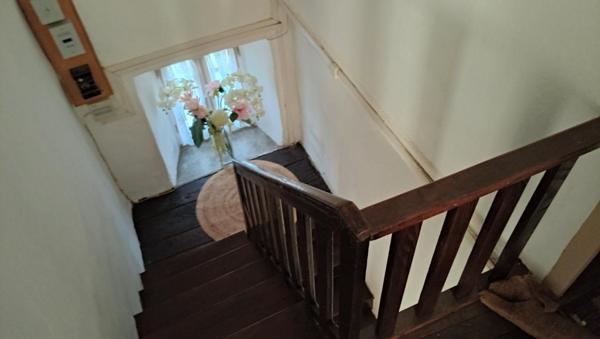 Charme rustique et potentiel caché : une maison à faire revivre