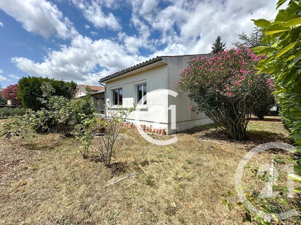 Maison à vendre  5 pièces - 85,20 m2 CHATEAUBERNARD - 16