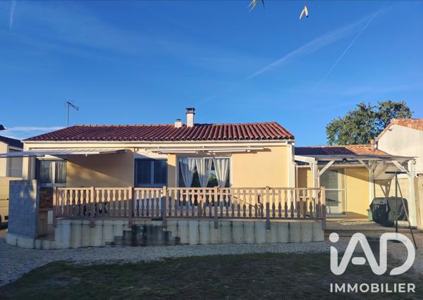 Maison à vendre 4 pièces 74 m² Châteaubernard