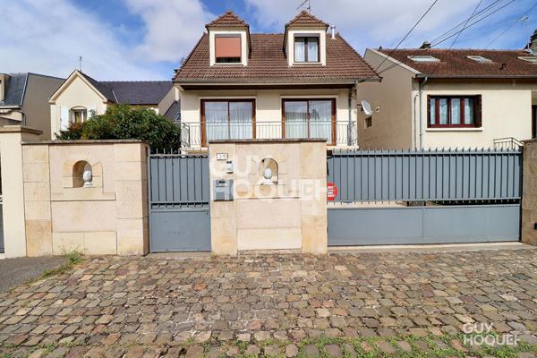 Maison Ste Genevieve Des Bois 7 pièce(s) 163,24m2