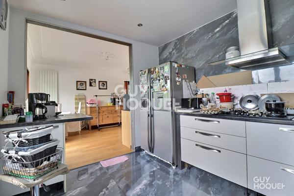 Maison Ste Genevieve Des Bois 7 pièce(s) 163,24m2