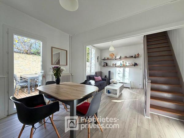 À VENDRE TOURS QUARTIER RABELAIS / BRETONNEAU : MAISON 3 PIECES SUR COUR