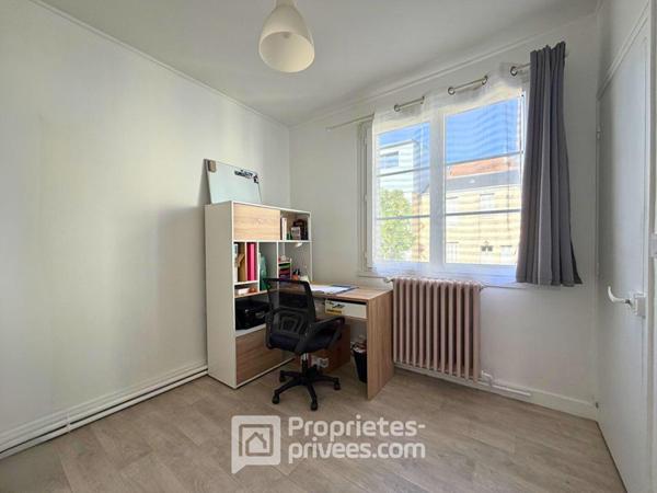 À VENDRE TOURS QUARTIER RABELAIS / BRETONNEAU : MAISON 3 PIECES SUR COUR