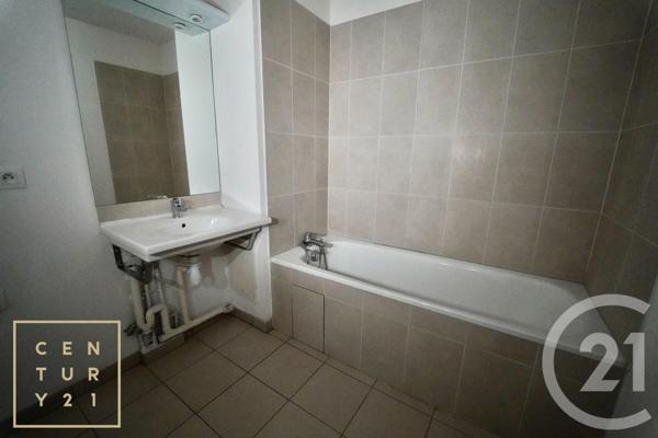 Appartement F3 à vendre  3 pièces - 66,57 m2 BUSSY ST GEORGES - 77