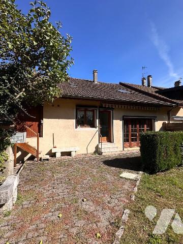 Maison à vendre à Anglefort dans l'Ain (01350) : découvrez cette maison composée de 8 pièces d'...