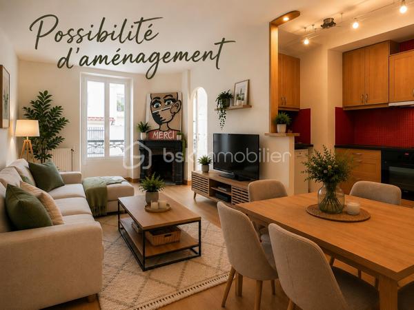 Pourquoi choisir un appartement quand vous pouvez avoir une maison ?

Au cœur de Lagny-sur-Marne, dans une rue calme, découvrez cette maison de ville atypique des années 1930, idéalement située à quelques pas des commerces, des écoles et des transports.

D'environ 60 m², elle offre le charme de l'ancien, un extérieur privatif de 48 m² avec terrasse et l'indépendance d'une maison… sans les contraintes de la copropriété !

Au rez-de-chaussée, une entrée avec placard ouvre sur une agréable pièce de vie avec cuisine ouverte aménagée, idéale pour partager des moments conviviaux.

À l'étage, un couloir dessert une chambre, une seconde chambre dite « aveugle » (sans ouverture directe sur l'extérieur) ainsi qu'une salle de bains avec toilettes. Les combles aménagés offrent un espace supplémentaire à adapter selon vos besoins : bureau, salle de jeux, espace détente ou rangement.

Le sous-sol chauffé constitue un véritable atout avec une pièce pouvant accueillir un bureau ou un espace à personnaliser selon vos envies, une buanderie et une cave.

Une maison de caractère, idéale pour celles et ceux qui recherchent un bien atypique avec extérieur, en plein cœur de Lagny-sur-Marne.
